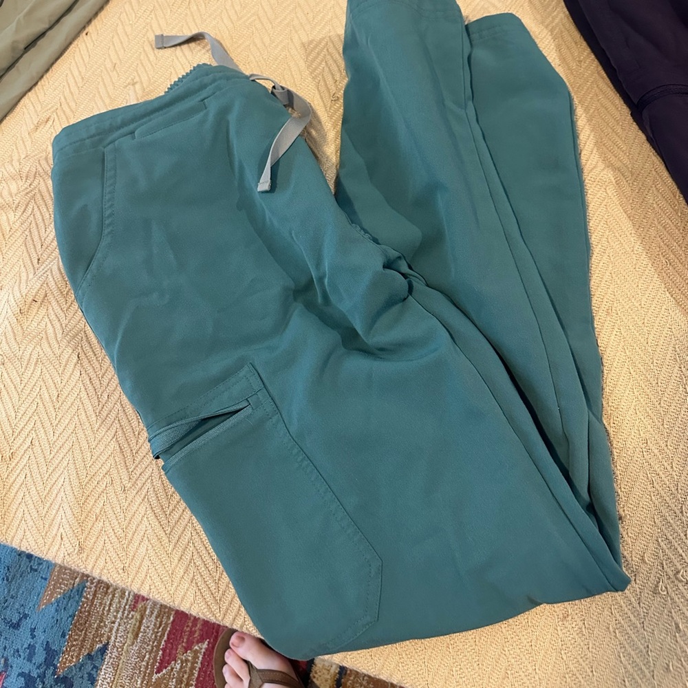 FIGS Yola scrub pants Hydrogreen